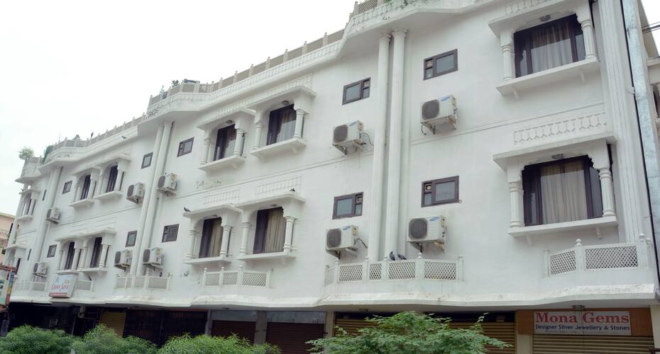 Hotel Crown Jaipur, Jaipur 1